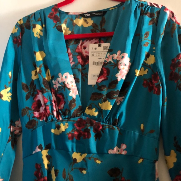 Floral Dress - Picture 5 of 6